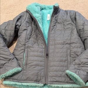 Athleta girls Gray and Teal reversible Quilted puffer Sherpa lined coat sz 14